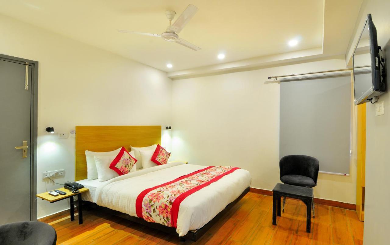 The Red York Hotell Ghaziabad Eksteriør bilde